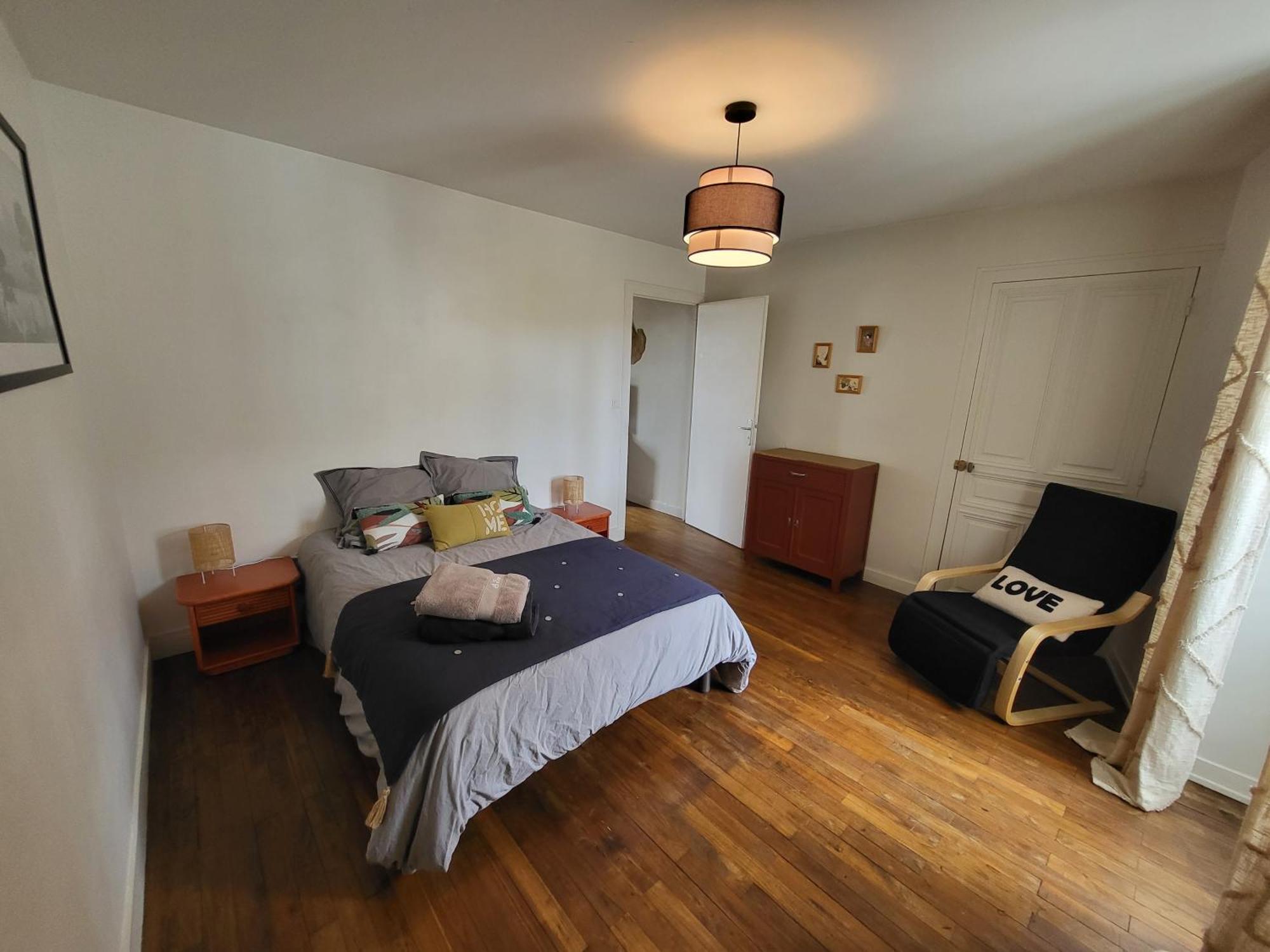 Le P'Tit Nid Apartment Parthenay Exterior photo